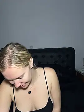 Ellie-rosee online show from 02.12.26