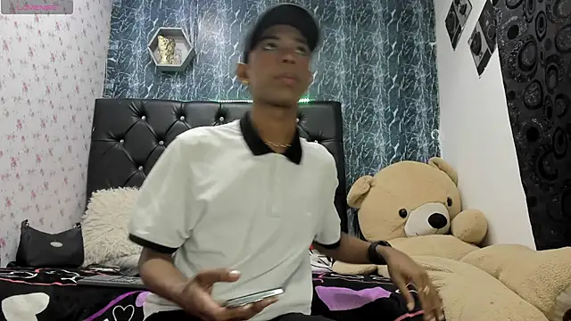 Snapshot of timmy_turner_x18 chatting on 02.04.26 timmy turner x18 online show from 02.04.26