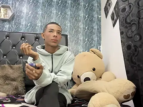 Snapshot of timmy_turner_x18 chatting on 02.11.26 timmy turner x18 online show from 02.11.26