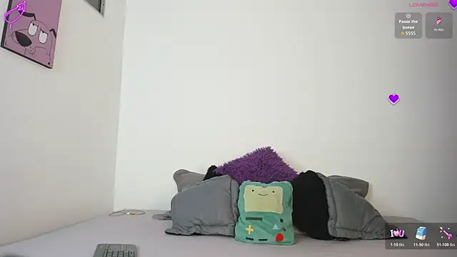 Snapshot of Cherry_violeta chatting on 02.19.26 Cherry violeta online show from 02.19.26