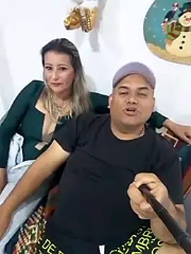 Snapshot of wessAndSandri chatting on 02.21.26 wessAndSandri online show from 02.21.26