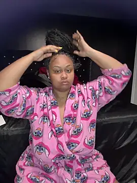 Snapshot of tipheragain chatting on 04.16.26 tipheragain online show from 04.16.26