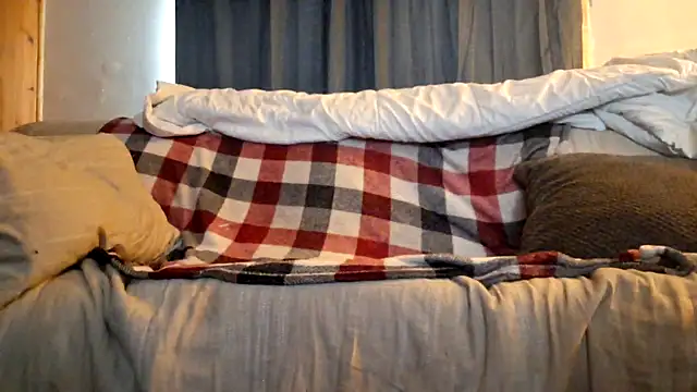 sexy hottie guy online show from 04.15.26