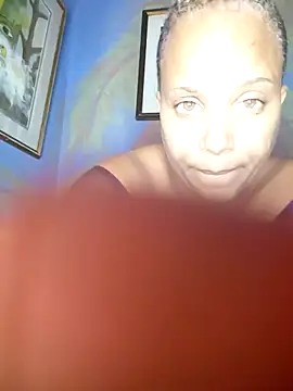 Snapshot of BadGyalGem chatting on 06.10.26 BadGyalGem online show from 06.10.26