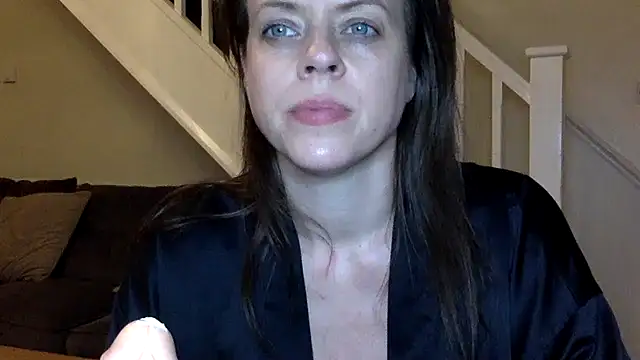 Snapshot of ElizabethArden42- chatting on 02.04.26 ElizabethArden42- online show from 02.04.26