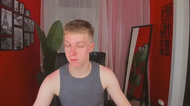 Snapshot of Dylan_Norton chatting on 06.15.26 Dylan Norton online show from 06.15.26
