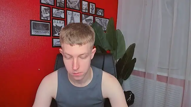 Snapshot of Dylan_Norton chatting on 06.17.26 Dylan Norton online show from 06.17.26