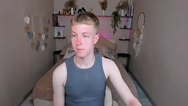 Snapshot of Dylan_Norton chatting on 07.05.26 Dylan Norton online show from 07.05.26