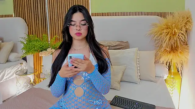 Snapshot of CristalMayson chatting on 02.18.26 CristalMayson online show from 02.18.26