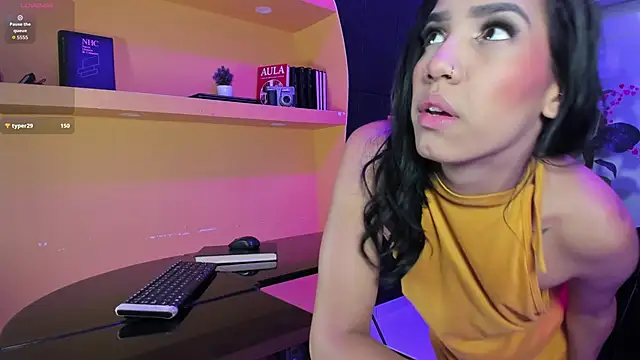 MiaKarsson online show from 04.01.26