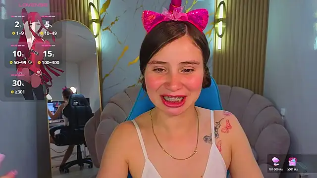 Snapshot of Ariana18_b chatting on 03.27.26 Ariana18 b online show from 03.27.26