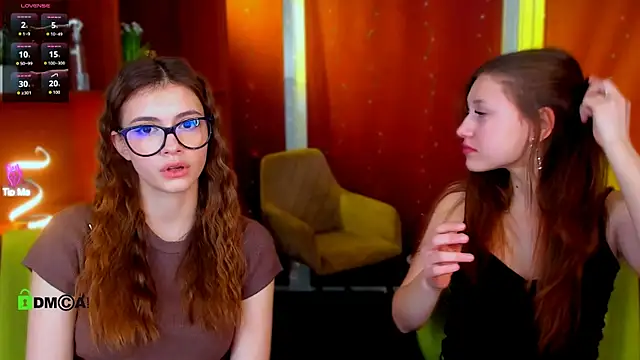 arianaa cat online show from 03.20.26