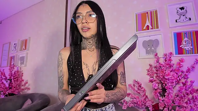 Ashley Blum  online show from 03.20.26