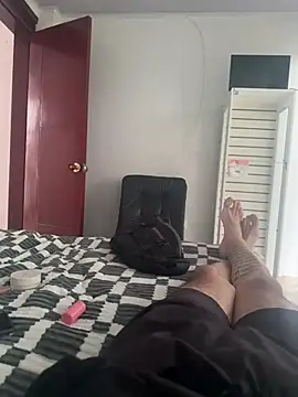 Snapshot of joeandlove chatting on 02.16.26 joeandlove online show from 02.16.26