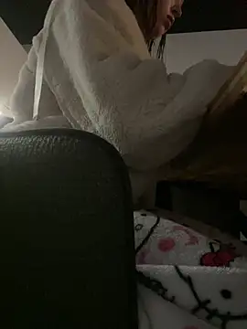 Just-Lilly online show from 03.02.26