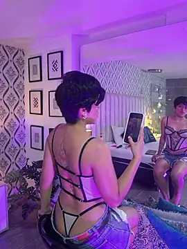 Eva Monroes online show from 04.02.26