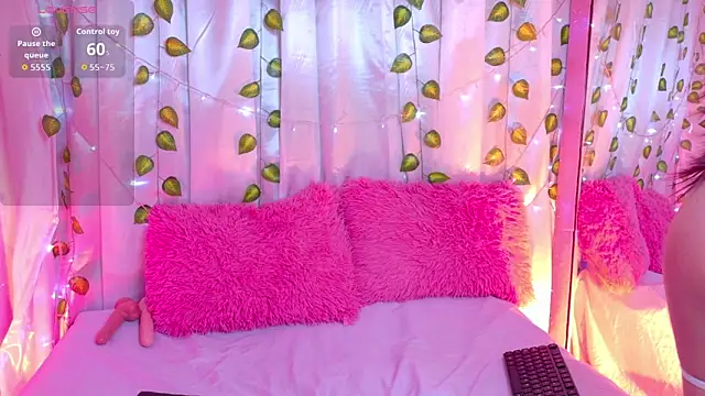 AlannaSmiless online show from 03.28.26