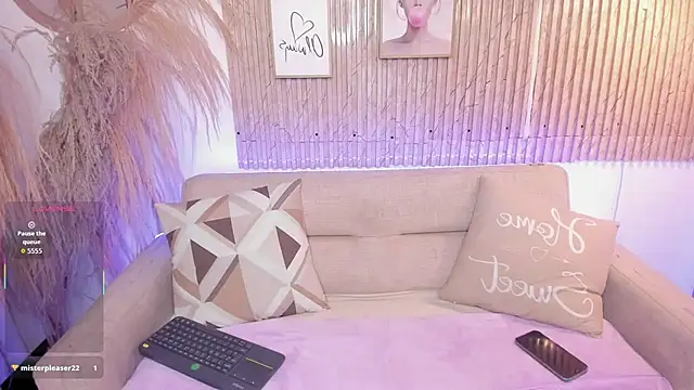 Sally Dvine online show from 03.05.26