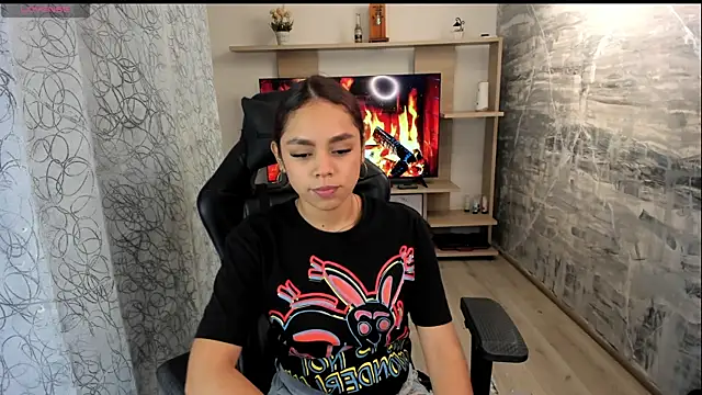 CarolineFyre online show from 05.24.26