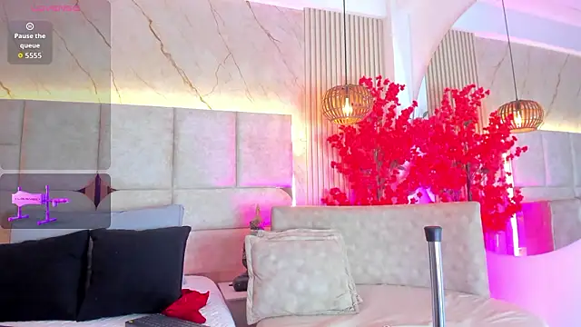 EmmaLovve online show from 02.26.26