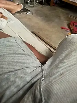 Leoh28 online show from 04.22.26