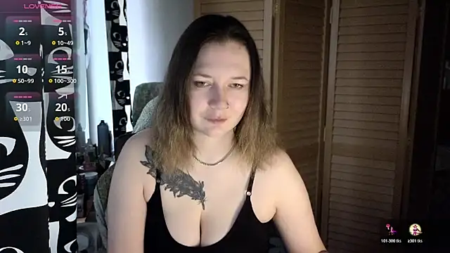 Snapshot of Ozalin_ chatting on 06.18.26 Ozalin online show from 06.18.26