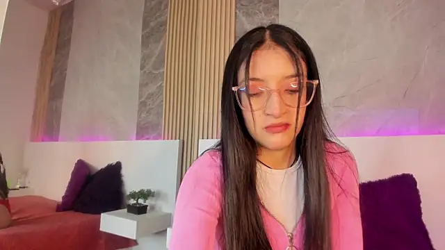 HannaWen  online show from 03.07.26