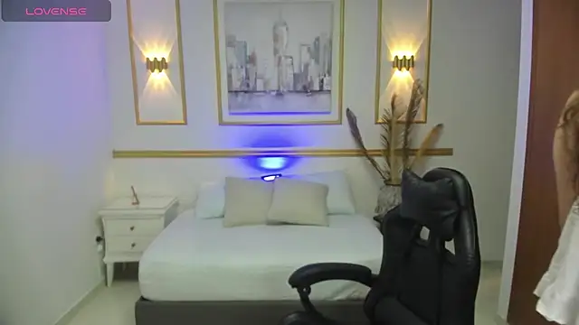 Snapshot of milaack_ chatting on 02.19.26 milaack online show from 02.19.26