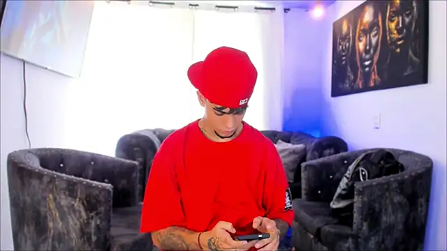 Snapshot of miguel_aguirre_ chatting on 02.01.26 miguel aguirre online show from 02.01.26