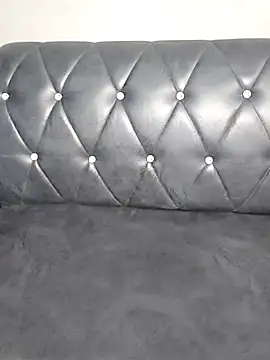 Snapshot of 70upqm chatting on 03.10.26 70upqm online show from 03.10.26