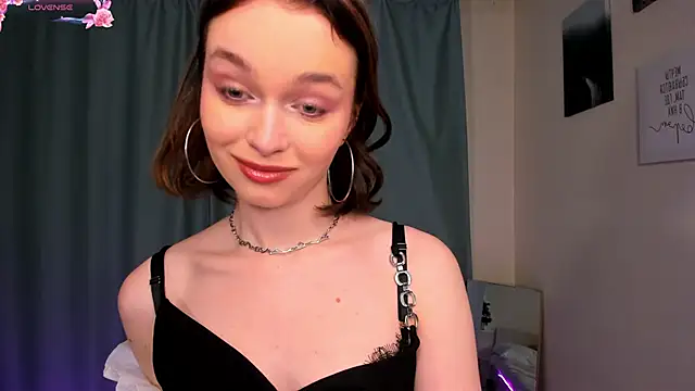 LillianPerry online show from 02.15.26