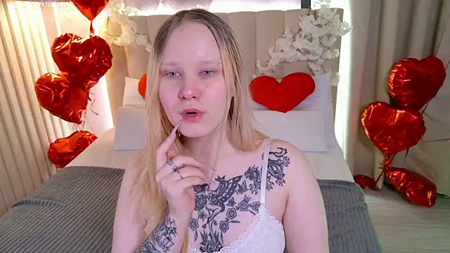 AnnieVibe online show from 02.10.26