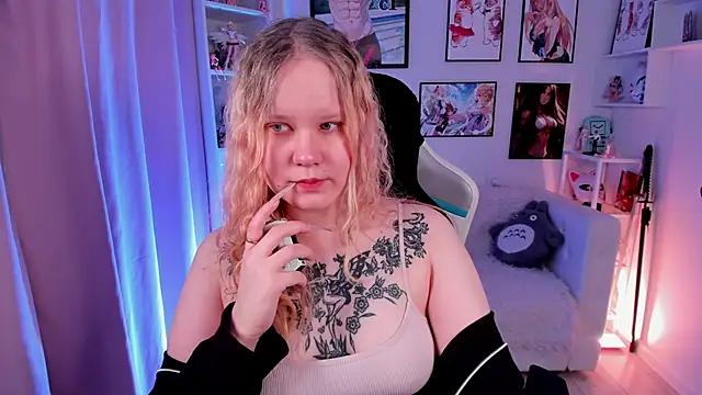 AnnieVibe online show from 02.22.26