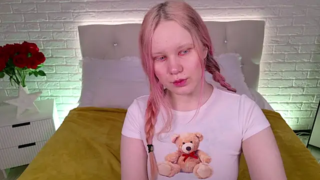 AnnieVibe online show from 03.23.26