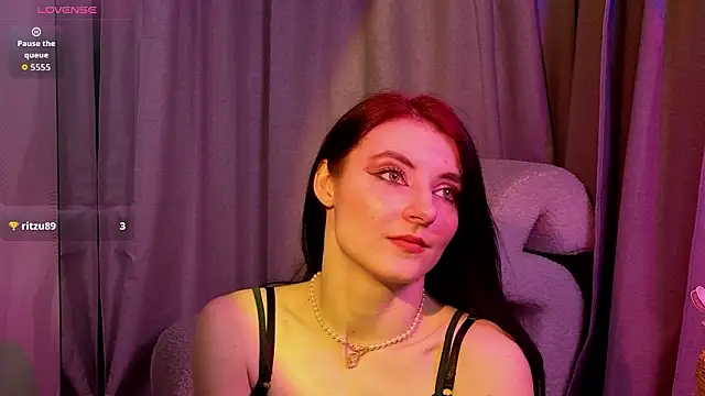 NicoleLuxe online show from 03.07.26