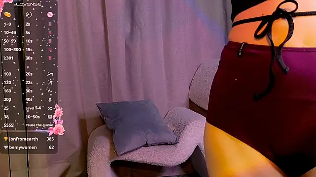 NicoleLuxe online show from 03.22.26