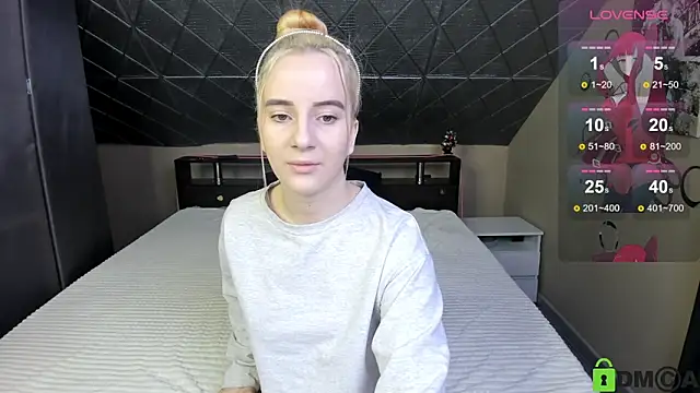 Snapshot of Naomi1Hinata chatting on 03.02.26 Naomi1Hinata online show from 03.02.26