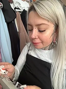 Snapshot of Chiibi chatting on 02.25.26 Chiibi online show from 02.25.26