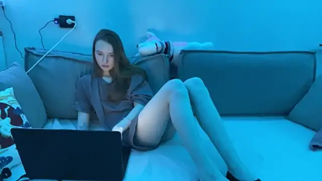 lunli0 online show from 03.02.26