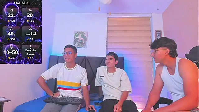 Snapshot of StellayDrake chatting on 02.25.26 StellayDrake online show from 02.25.26