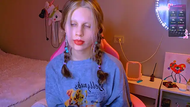 Maxine gold online show from 03.08.26