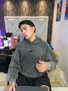 Snapshot of Samu_Hott chatting on 02.13.26 Samu Hott online show from 02.13.26