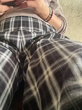 Yinini online show from 03.15.26