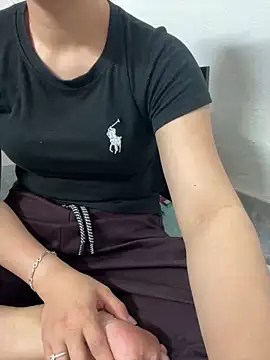 Yinini online show from 03.23.26