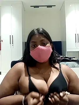 Snapshot of Sunitak450 chatting on 02.11.26 Sunitak450 online show from 02.11.26