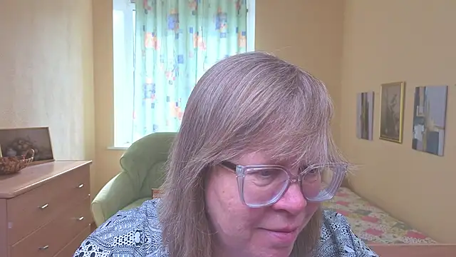 Emma Eclipsee online show from 03.18.26