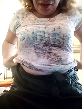 Snapshot of oxavector chatting on 02.07.26 oxavector online show from 02.07.26