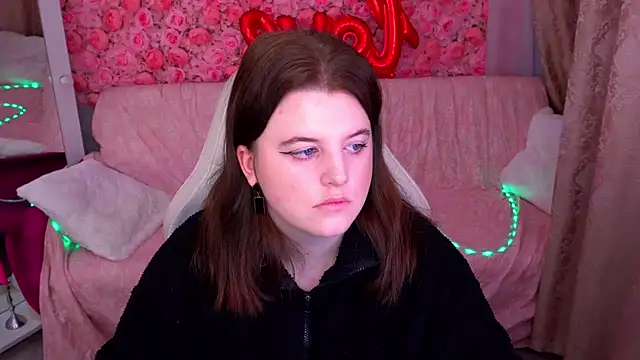 KristiFoxy online show from 02.25.26