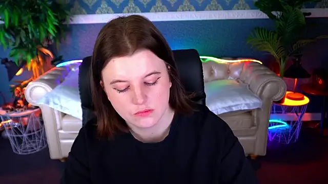 KristiFoxy online show from 04.13.26