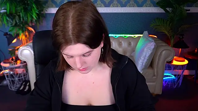 KristiFoxy online show from 04.18.26